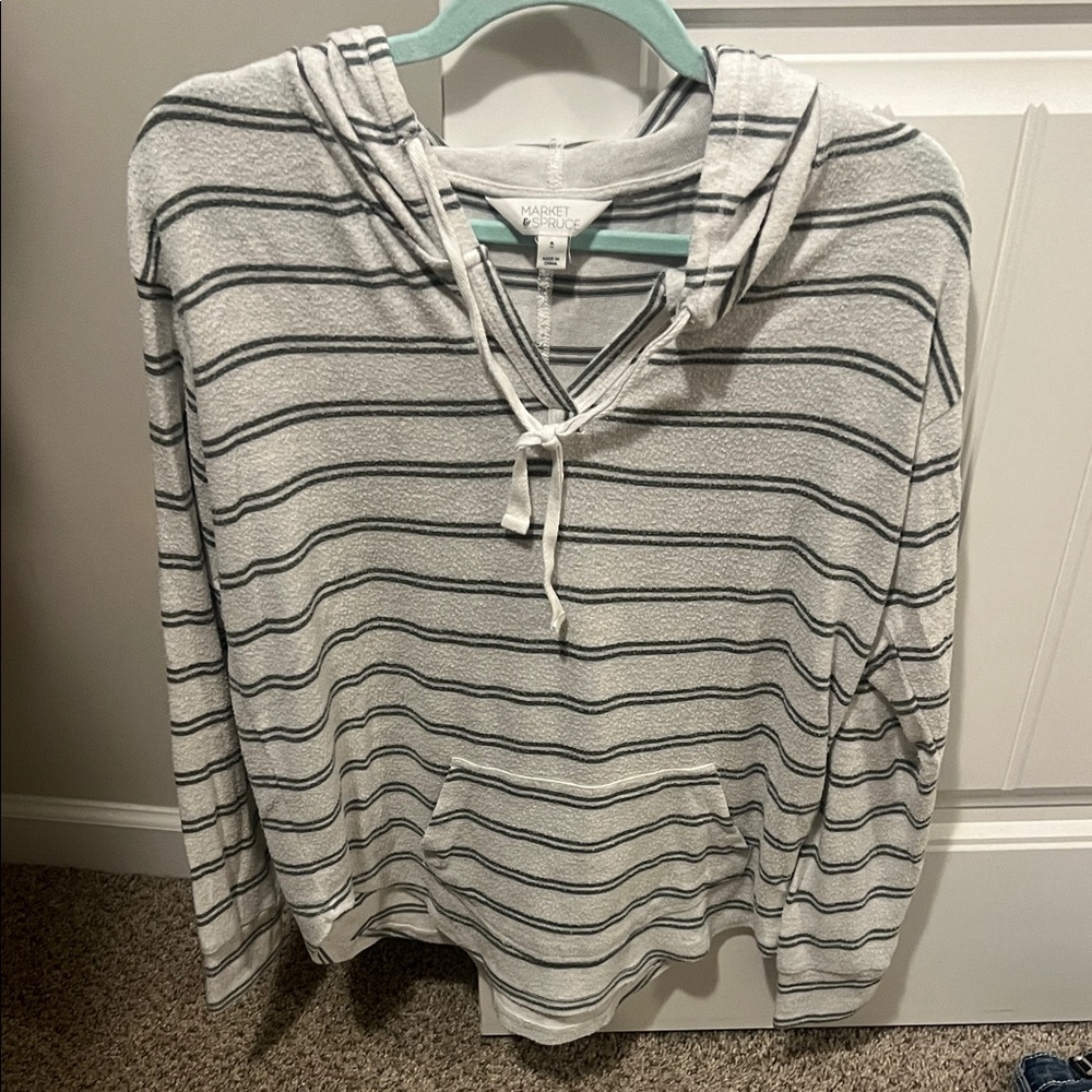 Market & Spruce Striped Hooded Pullover in Light cream and Dark Green